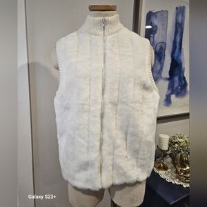 KATHIE LEE  Vintage Faux Fur Zip-up, Ribbed knit stand-up collar Vest!